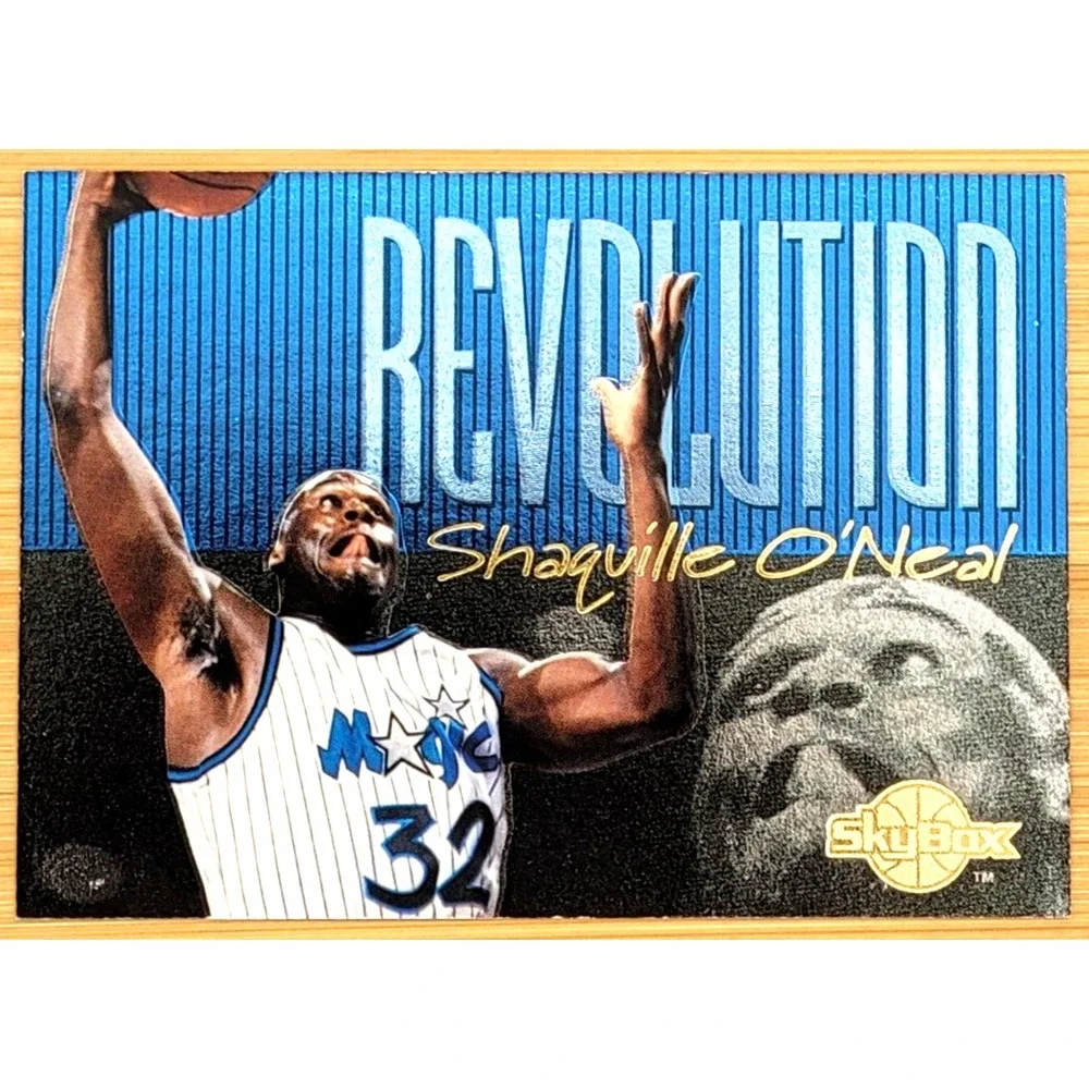 1994-95 SKYBOX  SHAQUILLE O'NEAL REVOLUTION